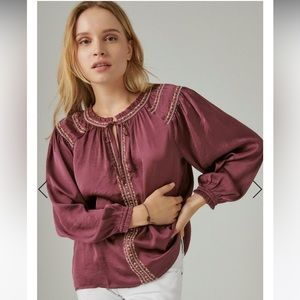 NWT. Lucky Brand. Embroidered Satin Peasant Top. Woman’s Large